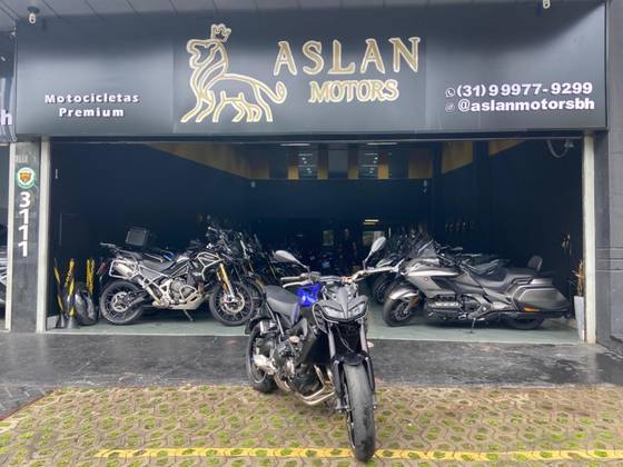 YAMAHA MT-09 